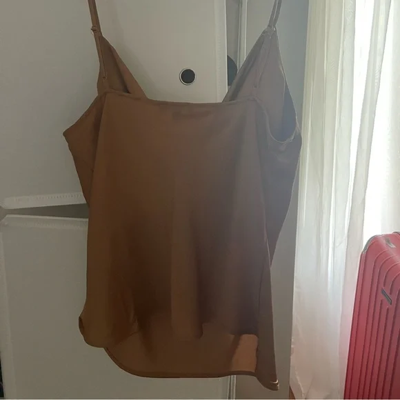 DYNAMITE Gold Tank top - Picture 2 of 3